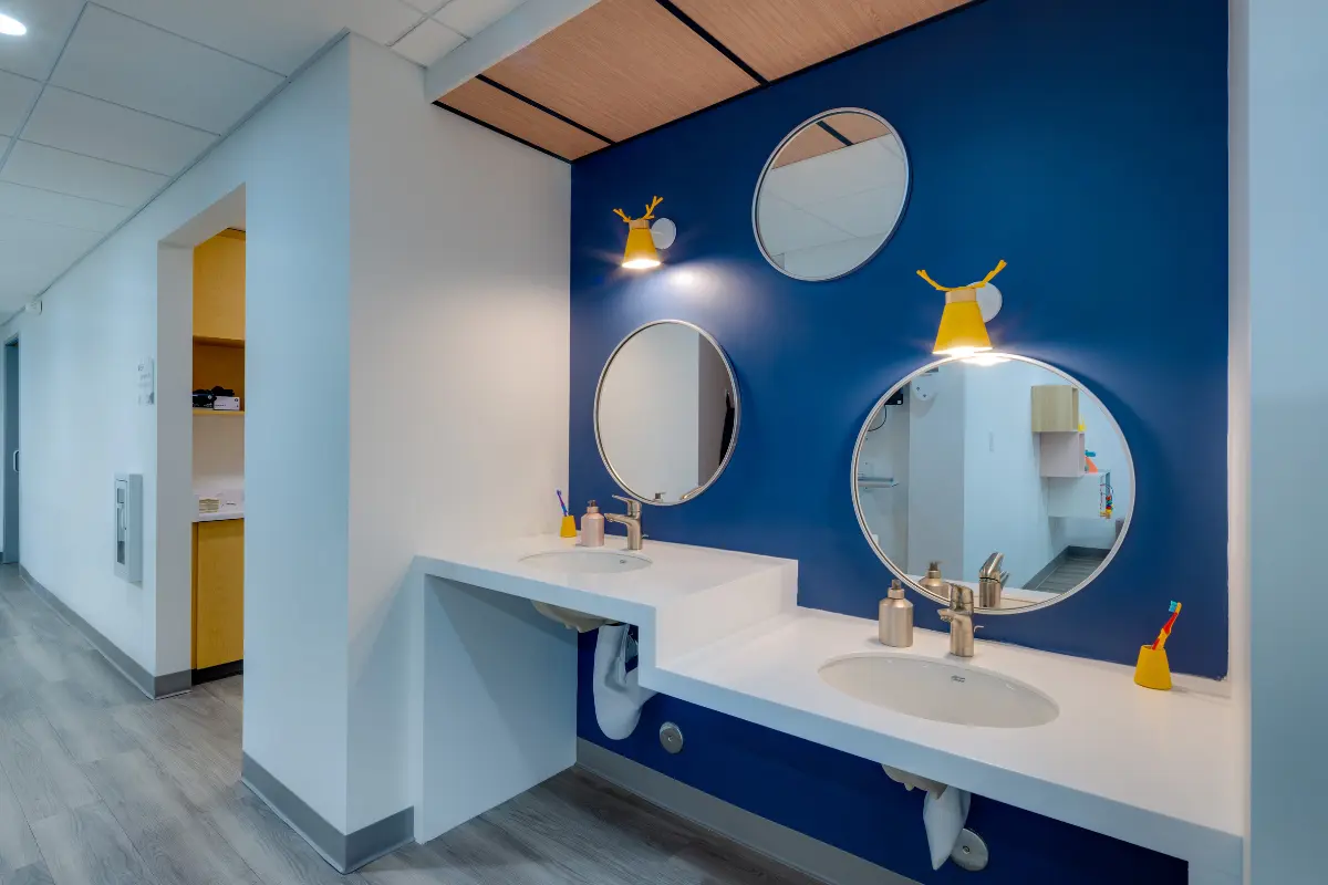 Fremont-Pediatric-Dentistry-Mirror-and-Basin